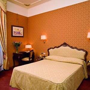 Habitación Doble Clásica